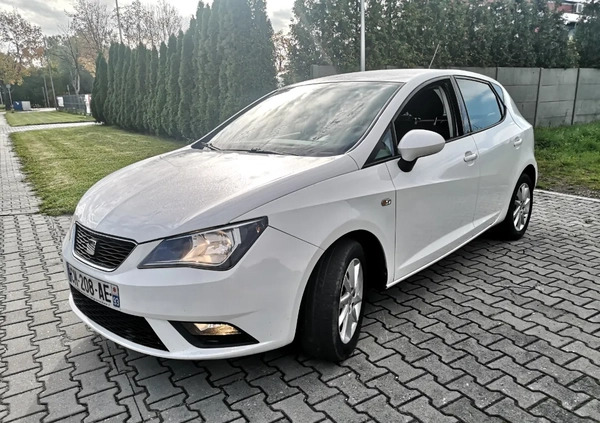 Seat Ibiza cena 21400 przebieg: 124000, rok produkcji 2012 z Warszawa małe 79